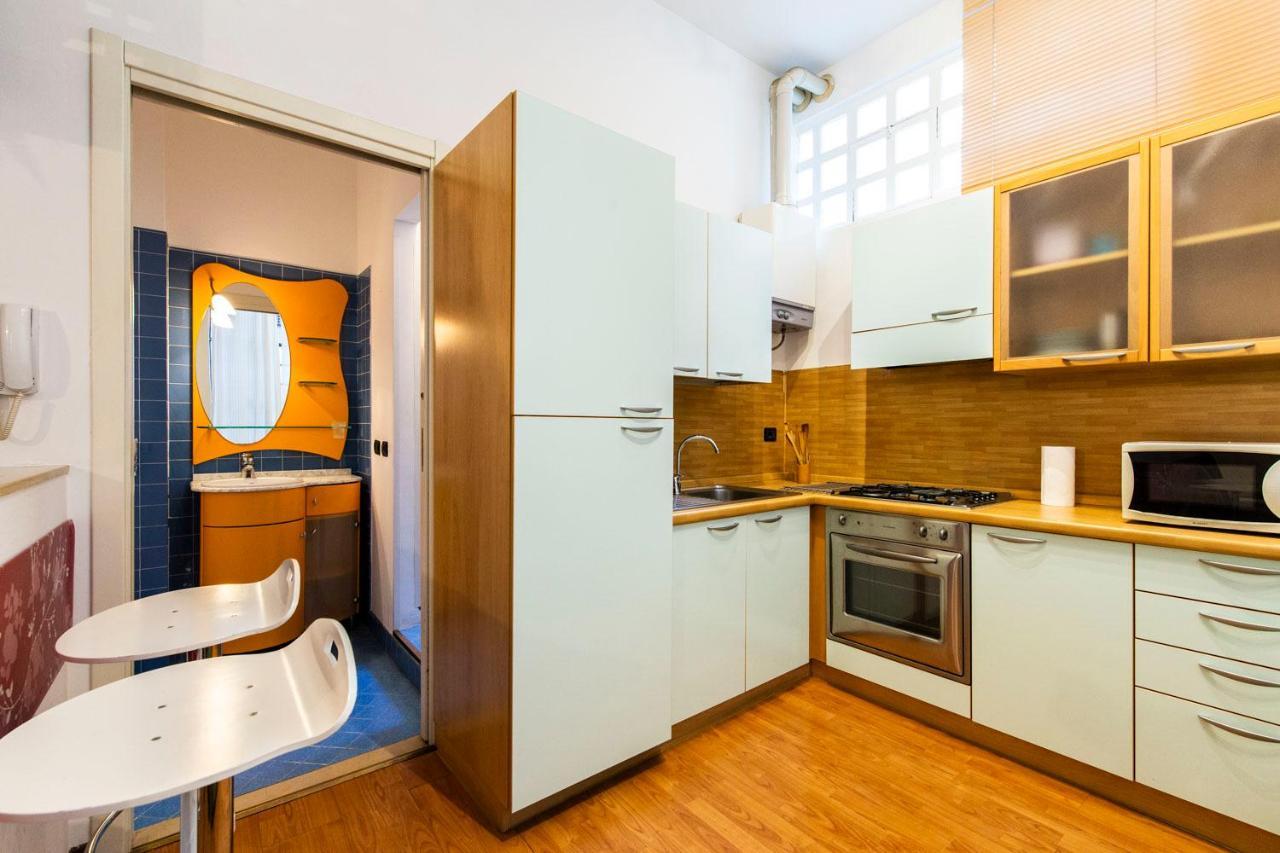 Extensive Terrace Navigli Toy Artistic Apartment Milano Exteriör bild